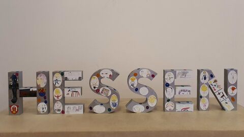 Kleine Hessen-Buchstaben des Kinder- und Familienzentrums Rheinstrasse in Griesheim