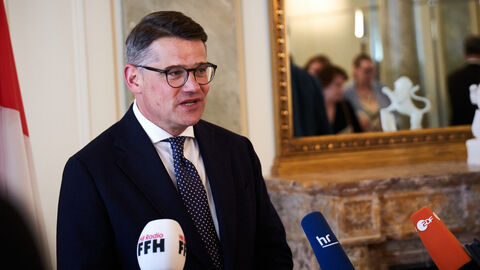 Boris Rhein im Interview mit den Medien