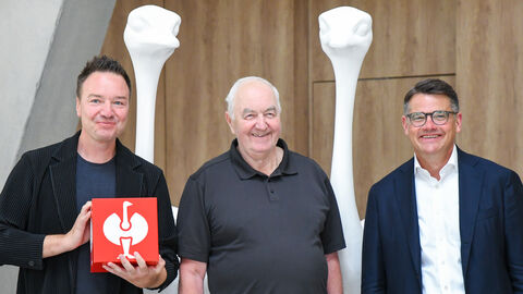 Ministerpräsident Boris Rhein besuchte das in Biebergemünd ansässige Unternehmen Engelbert Strauss GmbH & Co. KG 