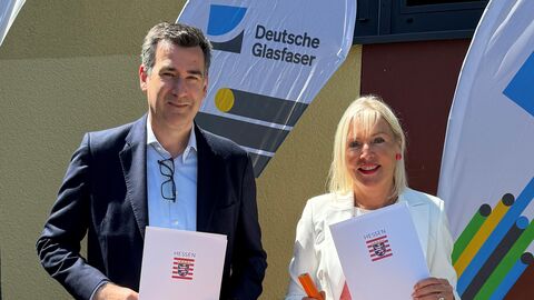 Digitalministerin Sinemus unterzeichnet Einzelvereinbarung zur Beschleunigung des Glasfaserausbaus mit der Deutschen Glasfaser